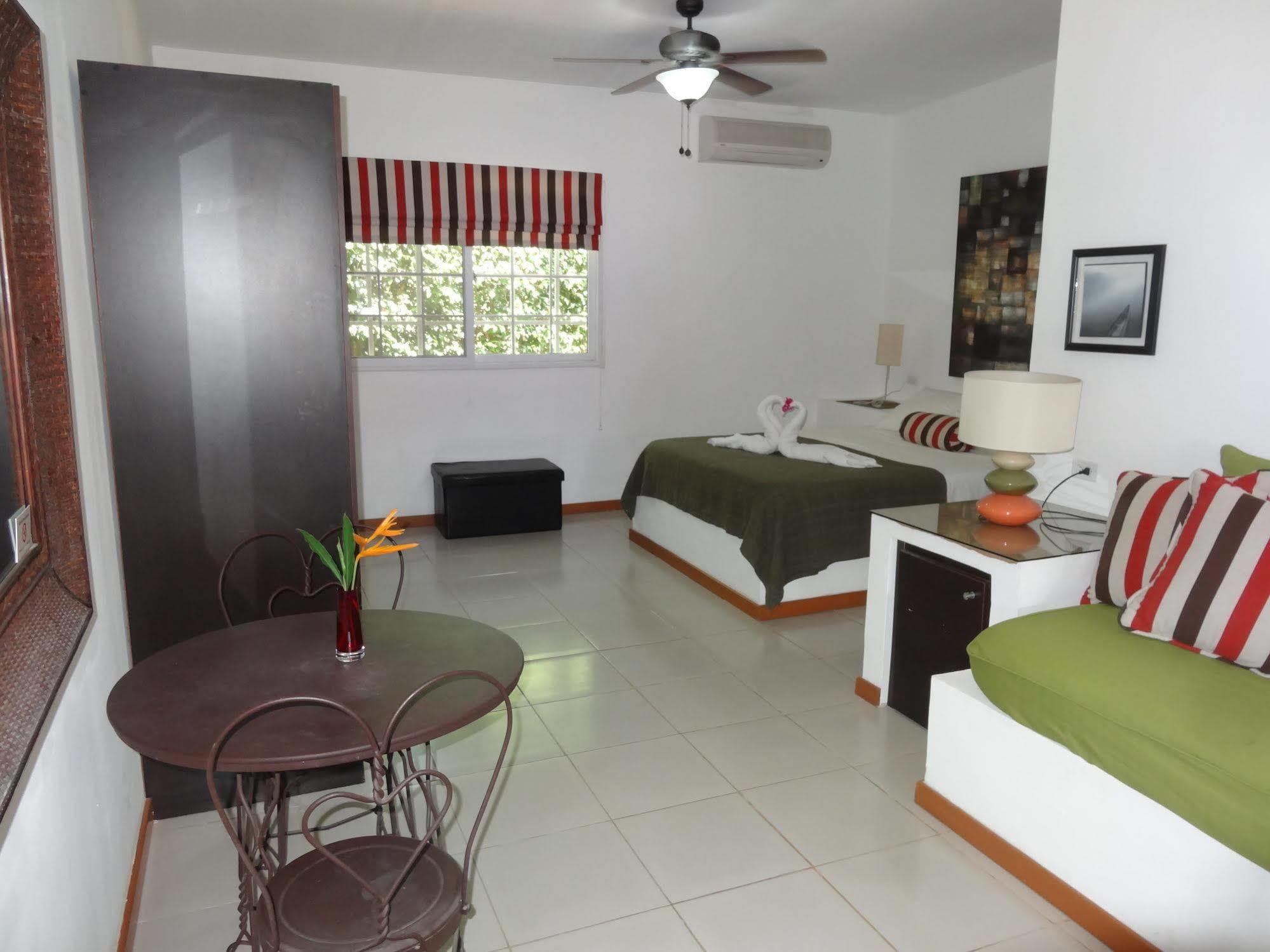 Villa Botero By Casa Mojito Santa Clara  Ngoại thất bức ảnh