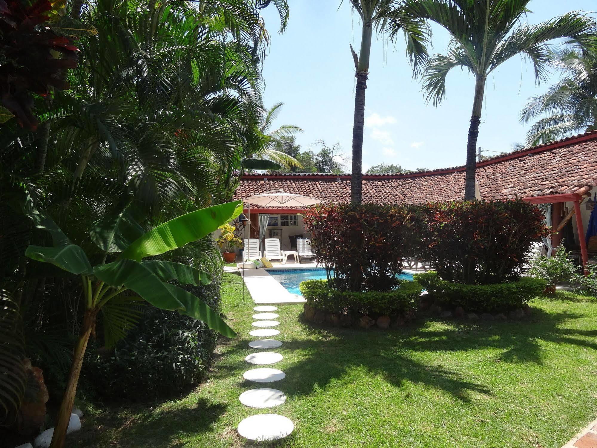 Villa Botero By Casa Mojito Santa Clara  Ngoại thất bức ảnh